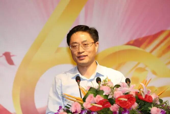 一家大神級的企業(yè)辦了一個低調(diào)的生日宴，速來圍觀！